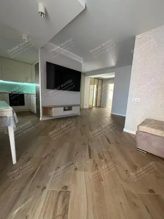 Трикімнатна картира у центрі міста | Приват житло